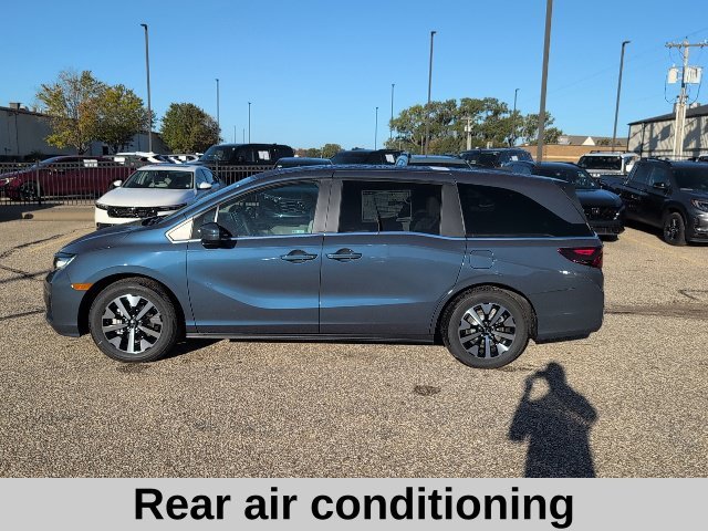 New 2027 Smoke Blue Pearl Honda EX-L image 3