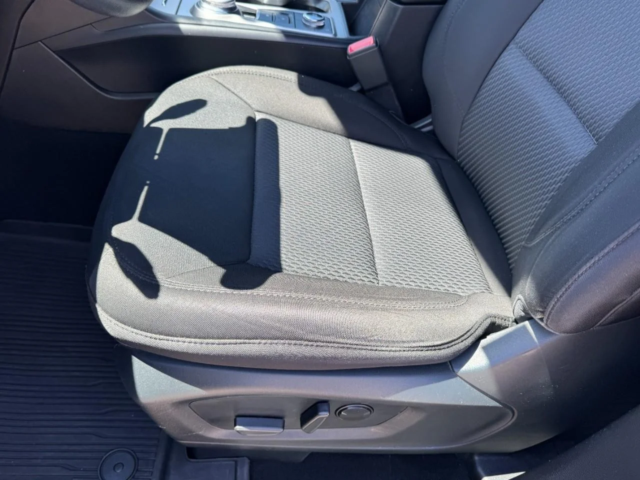 Used 2022 Stone Blue Metallic Ford XLT 4WD image 15