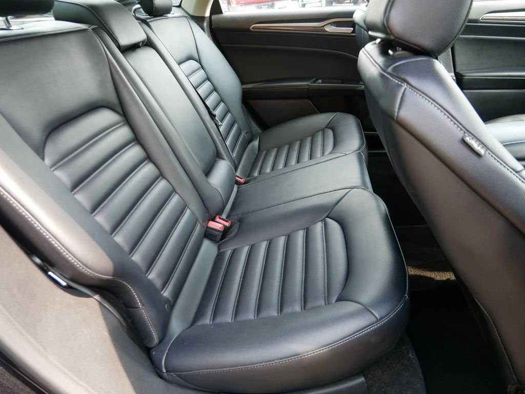 Certified Used 2020 Black Ford SEL image 9