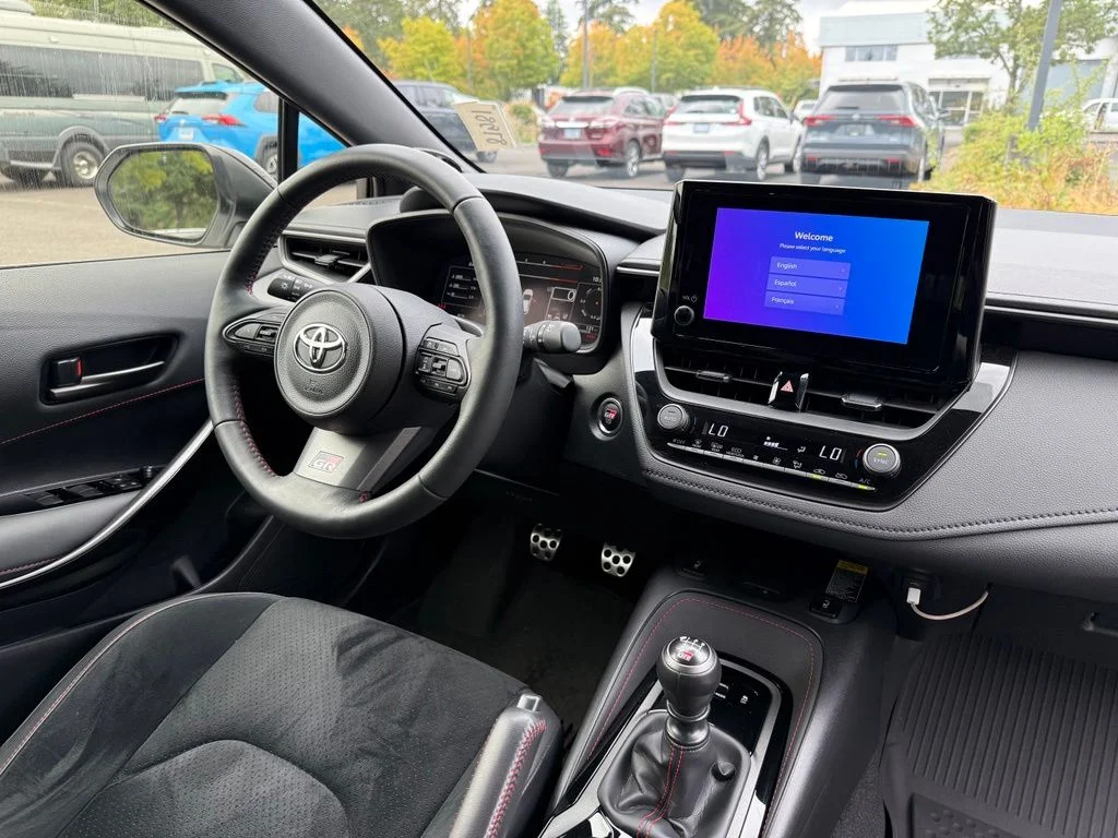 Certified Used 2025 Ice Toyota Premium Plus image 21