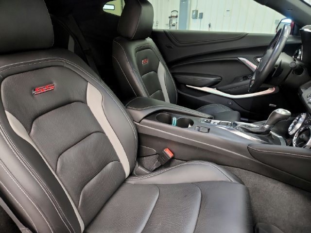 Used 2022 Red Chevrolet SS image 19
