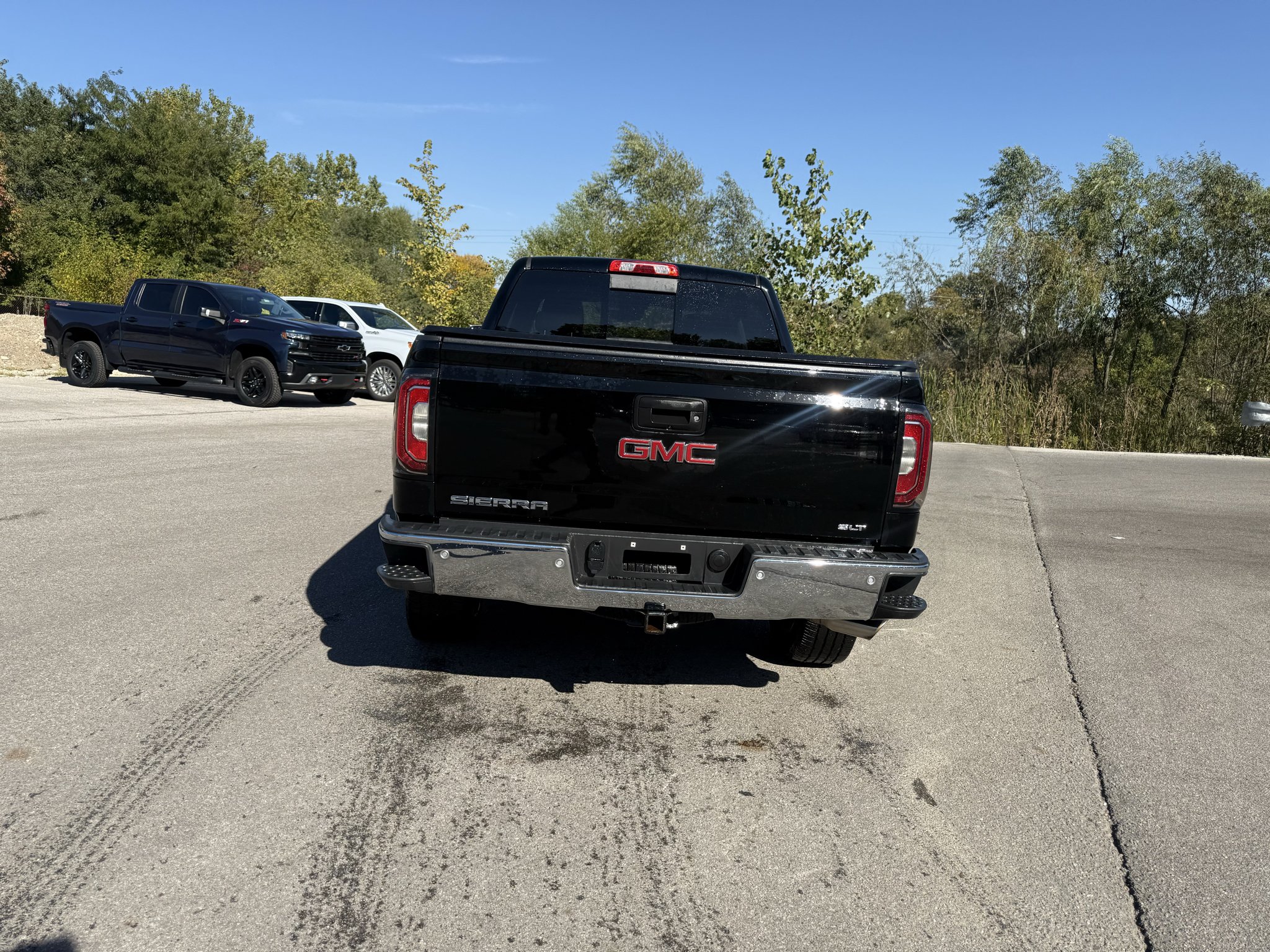 Used 2018 ONYX BLACK GMC SLT image 5