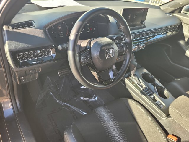 Used 2024  Honda Sport image 12