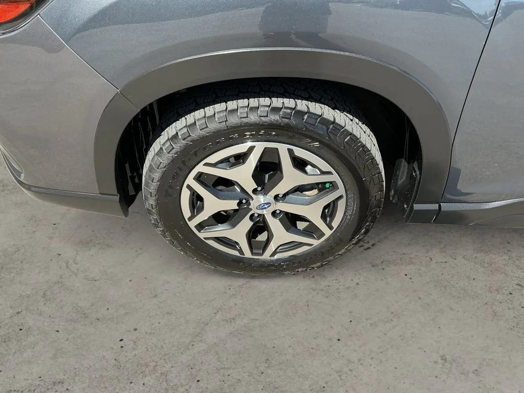 Used 2021 Gray Subaru Premium image 9