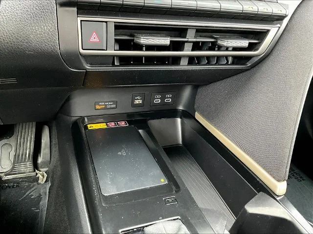 Used 2025 Silver Toyota LE image 18