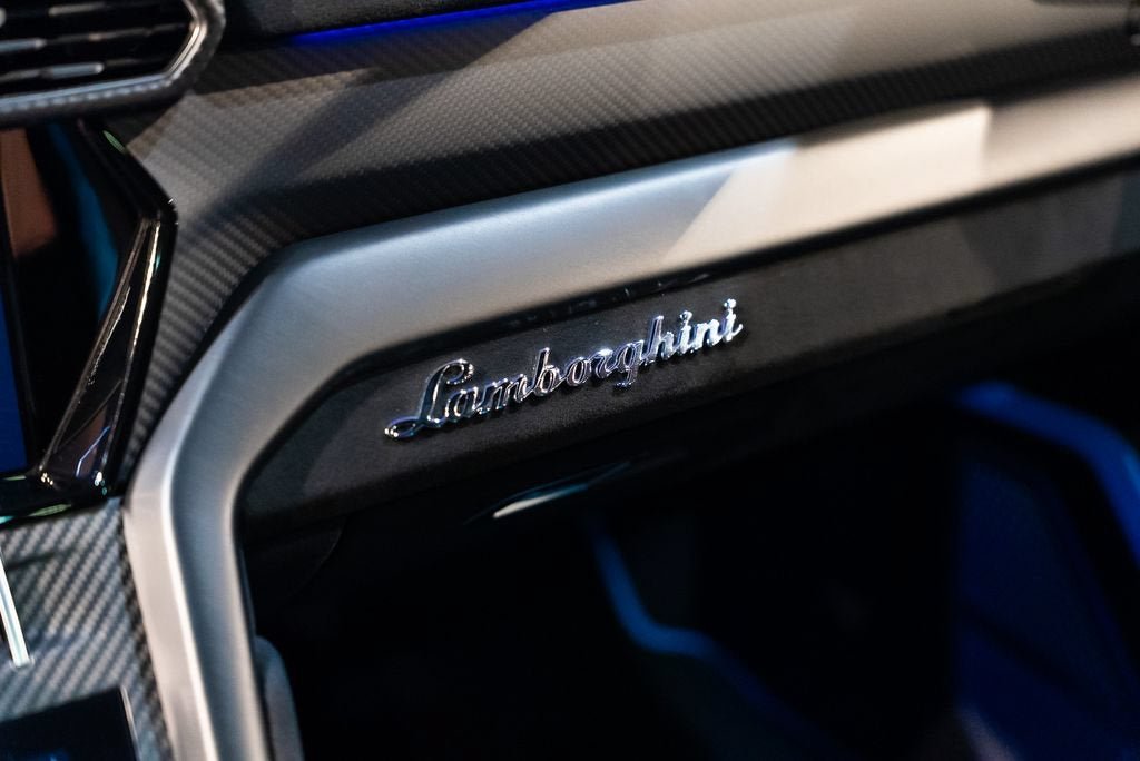 Used 2024 Blu Cepheus Metallic Lamborghini Performante image 30