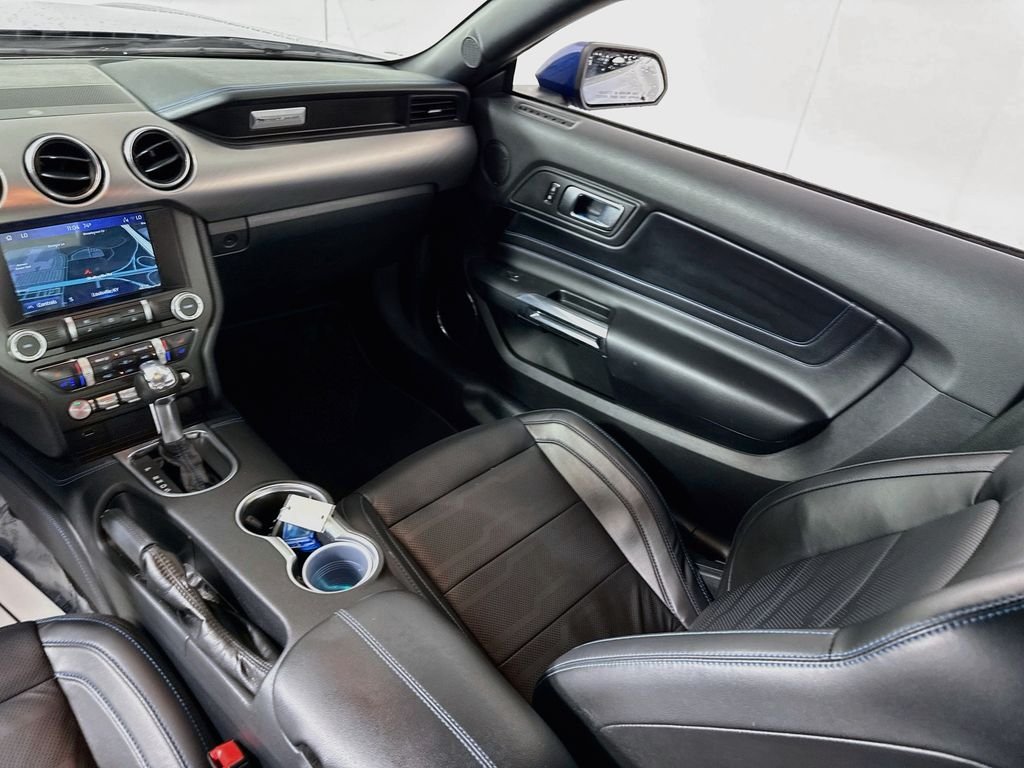 Used 2022 Atlas Blue Metallic Ford GT Premium image 24