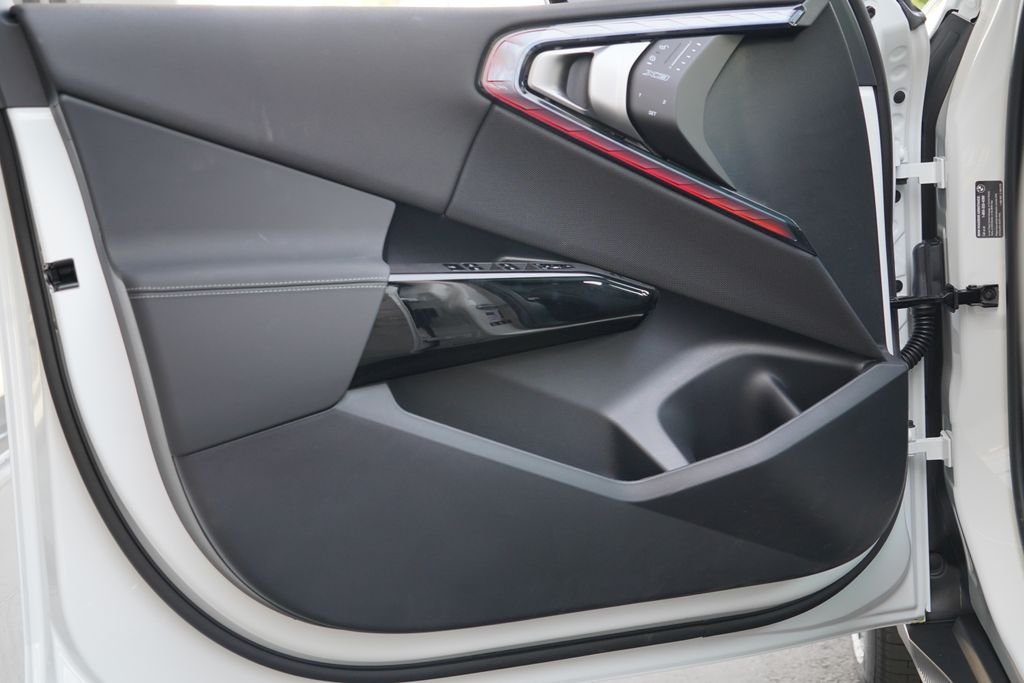 New 2026 Alpine White BMW 30 xDrive image 9