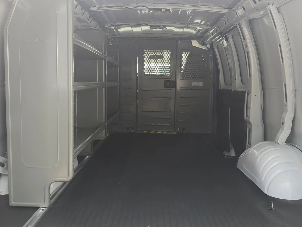 New 2025 Summit White GMC Work Van image 22