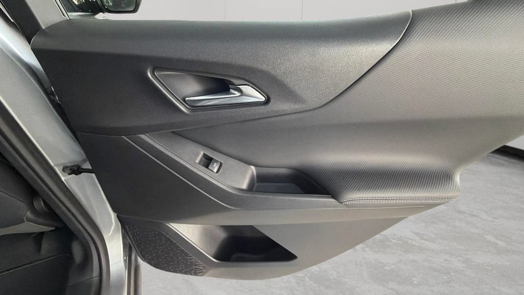 Certified Used 2025 Sterling Gray Metallic Chevrolet LT image 31
