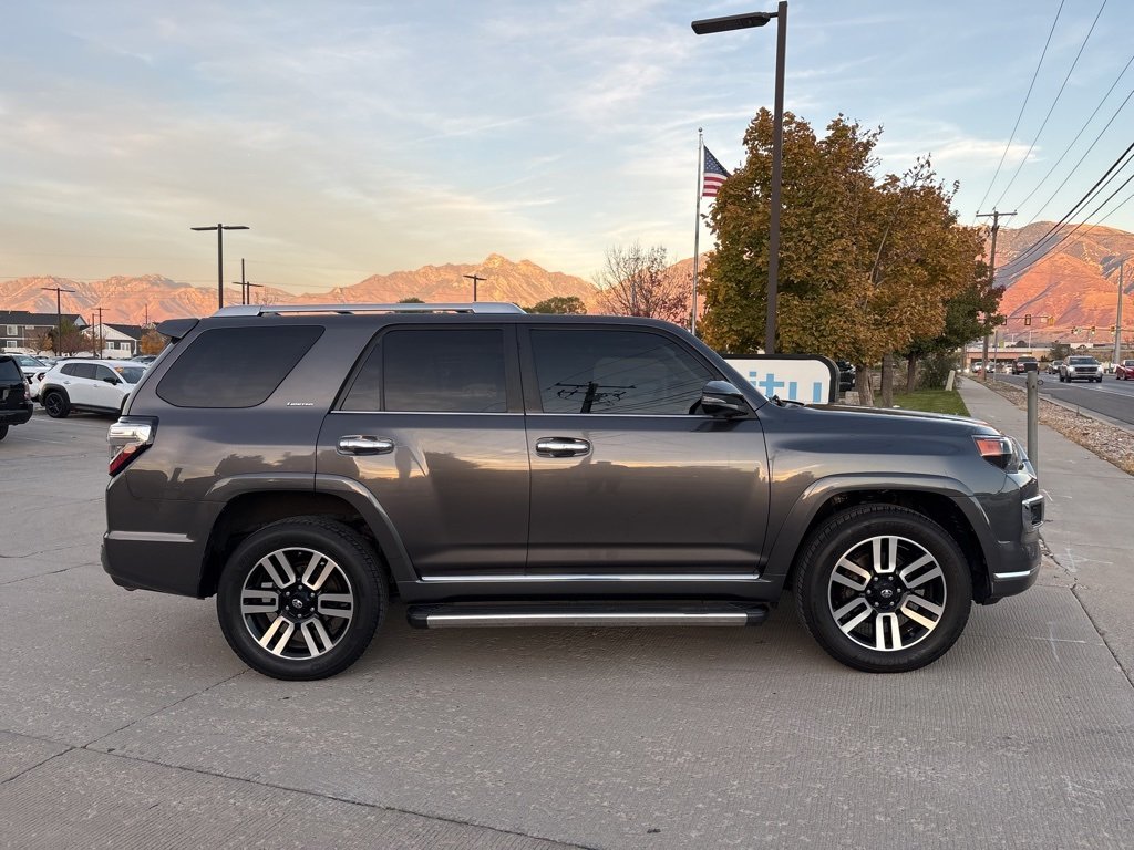 2016 Toyota 4Runner Limited photo 2