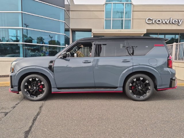 New 2026 Stealth Gray / Super Black Two-tone Nissan NISMO® image 7