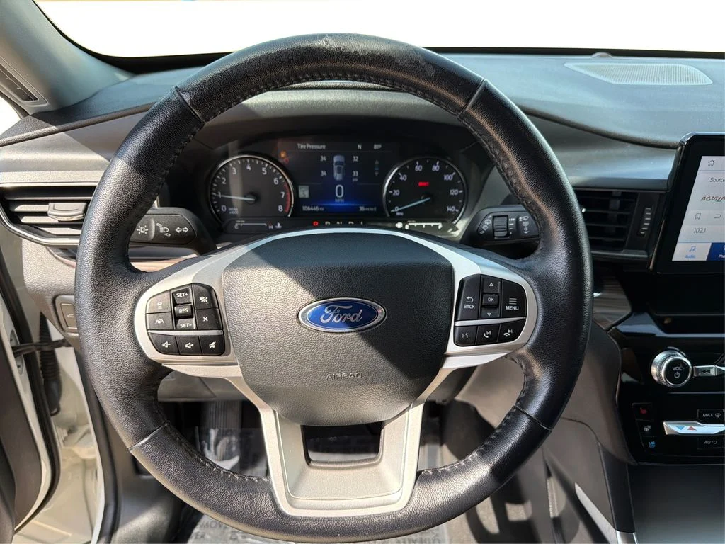 Used 2022 White Ford Limited image 17