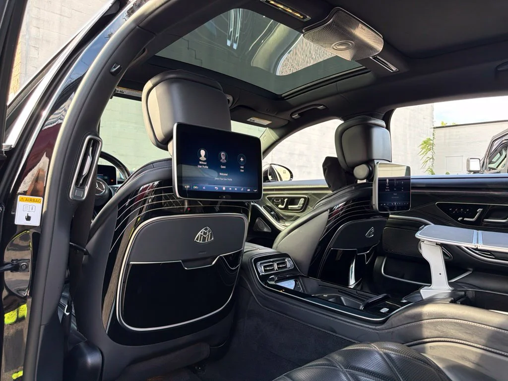 Used 2023 Black Mercedes-Benz Maybach S 580 image 28