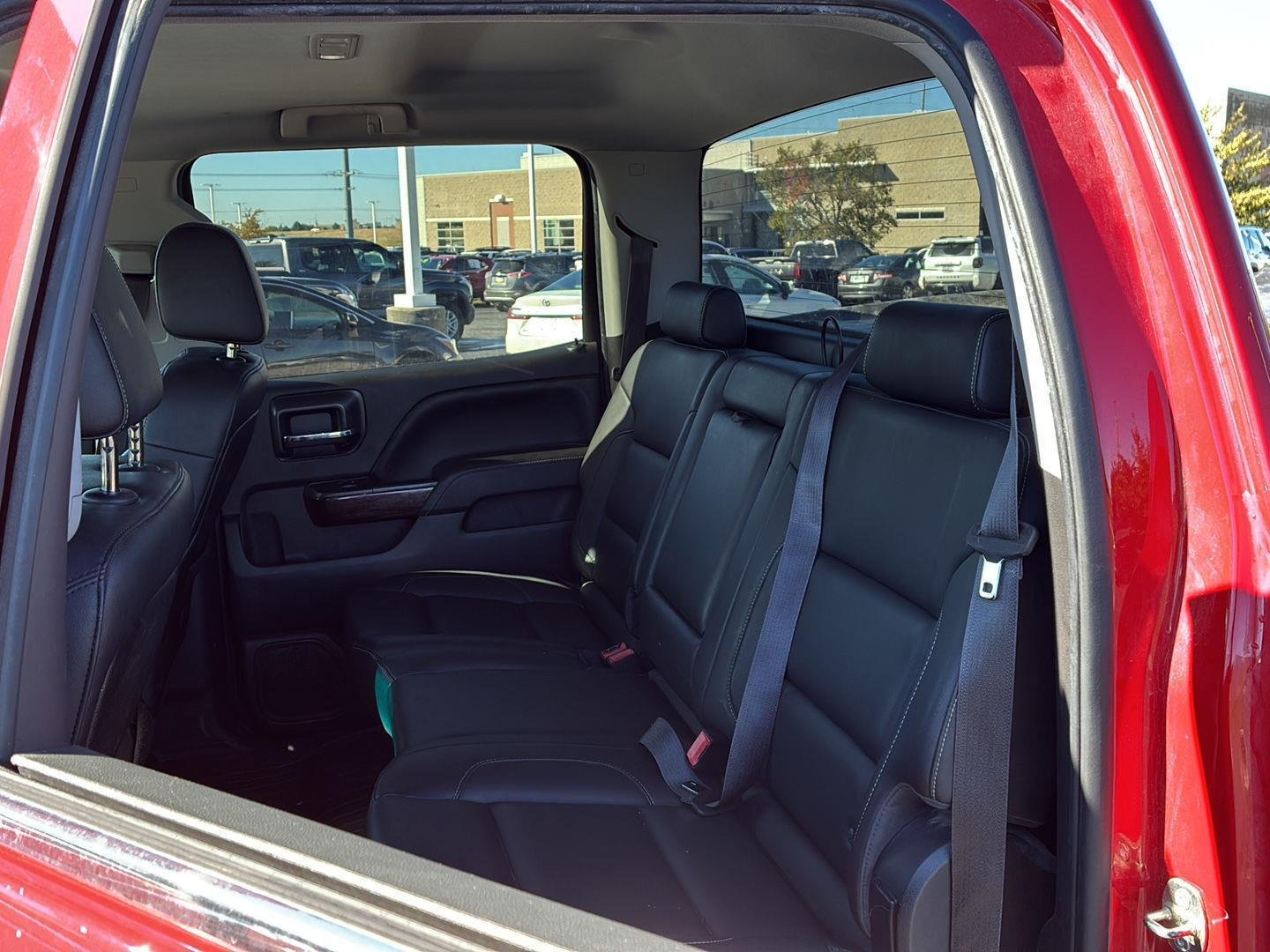 Used 2015 Fire Red GMC SLE image 4