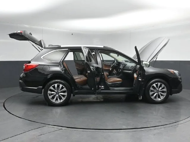 Used 2019 Crystal Black Silica Subaru 2.5i image 61