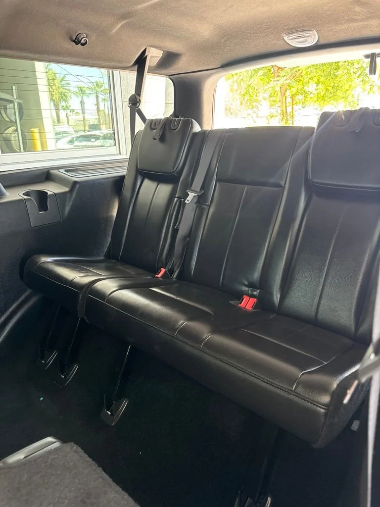 Used 2012 White Ford Limited image 11