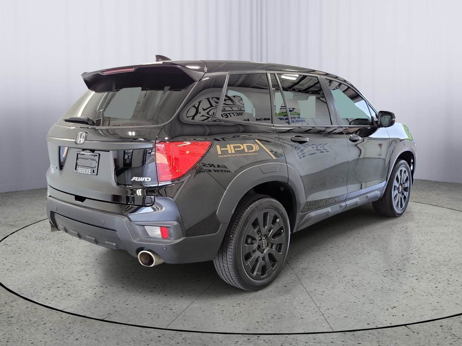 Used 2023 Black Honda EX-L image 2