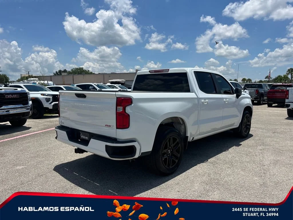 Used 2024 Summit White Chevrolet RST image 7
