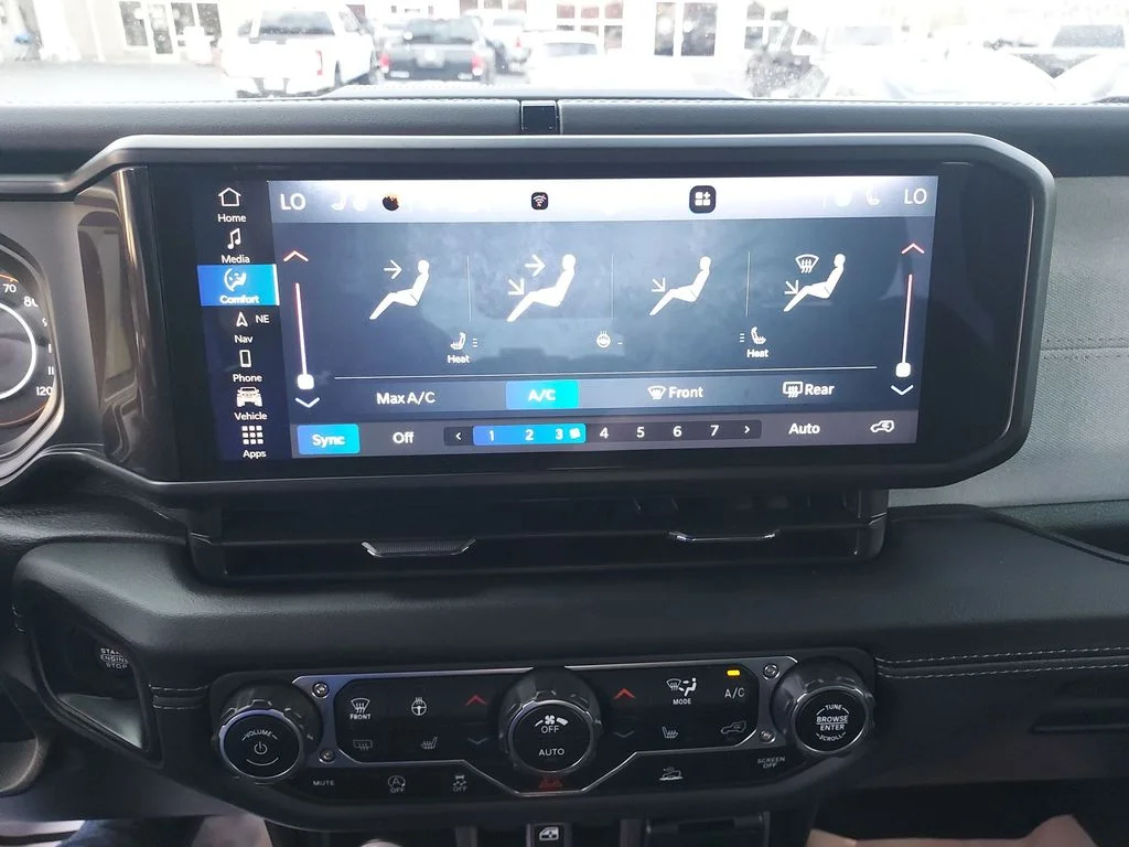 Used 2024 Red Jeep Sahara image 25