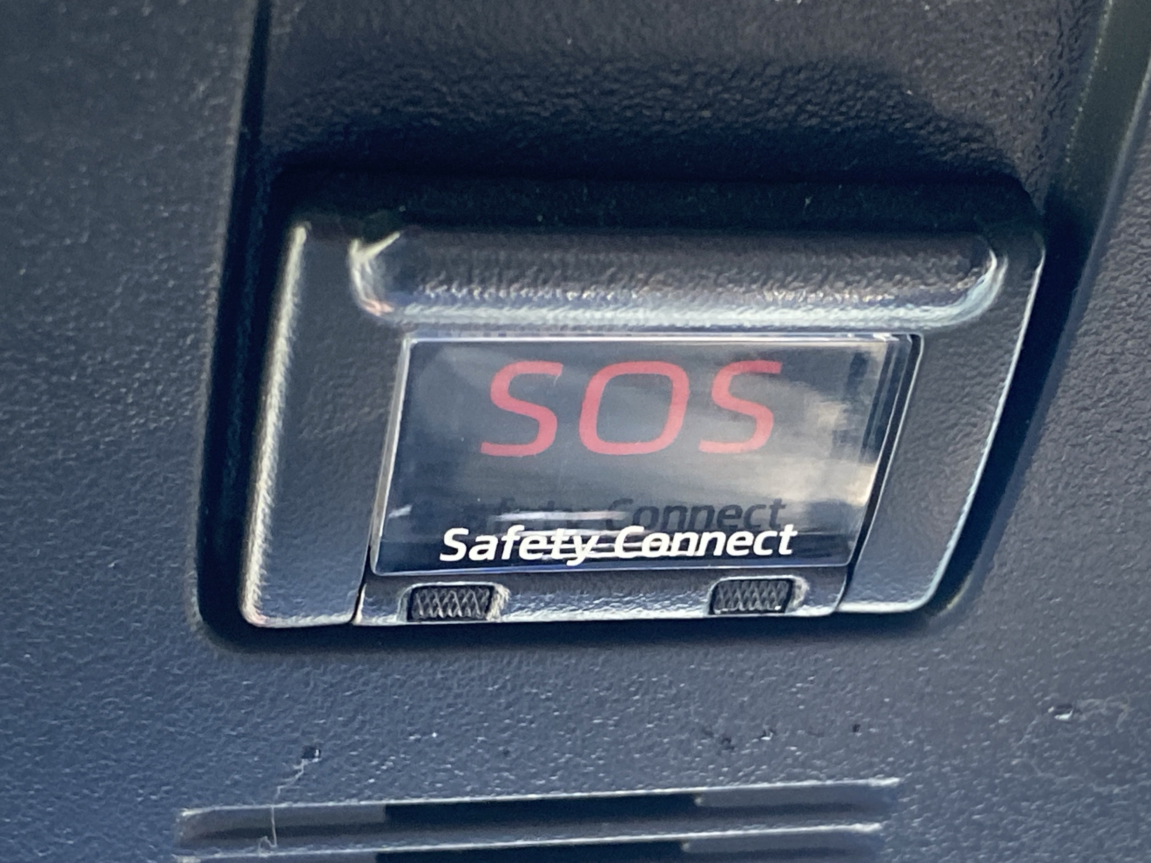 Used 2019  Toyota LE image 23