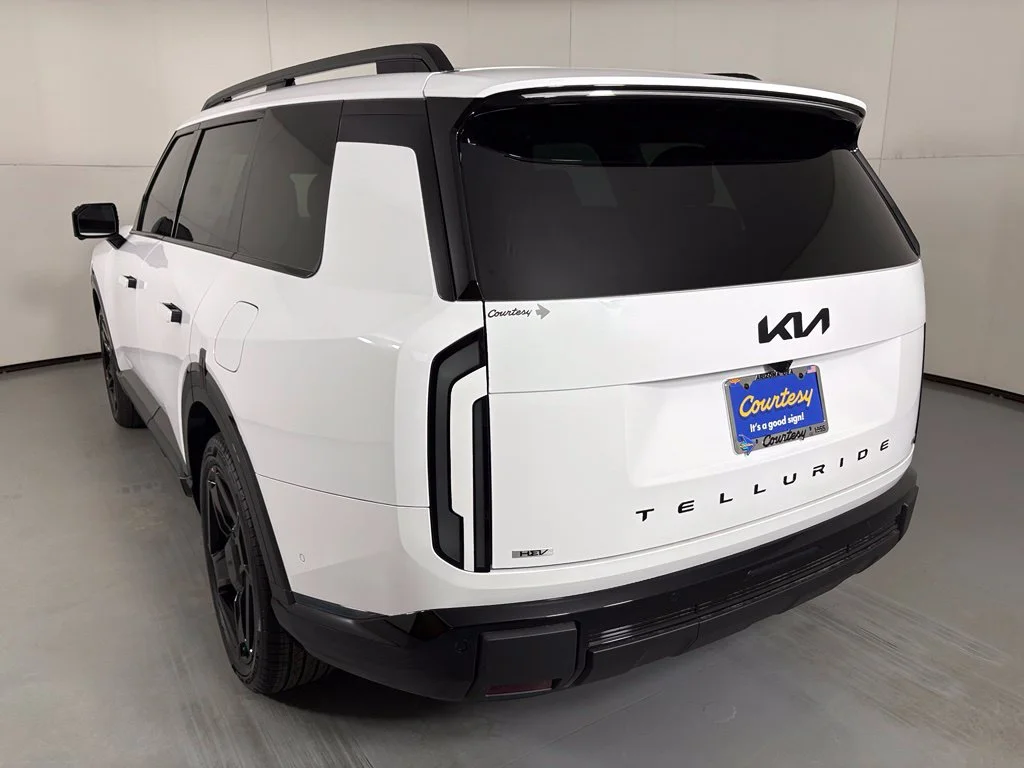 New 2027 Glacial White Pearl Kia X-Line SX image 6