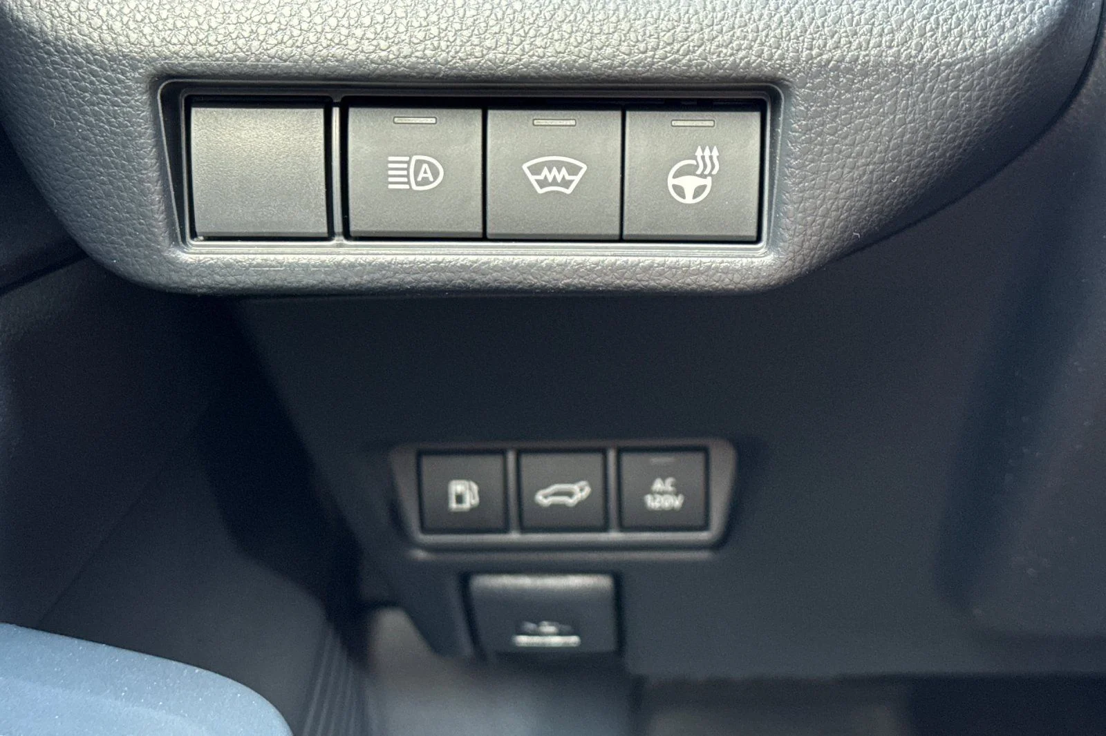 New 2027 Wind Chill Pearl Toyota XSE Premium image 29