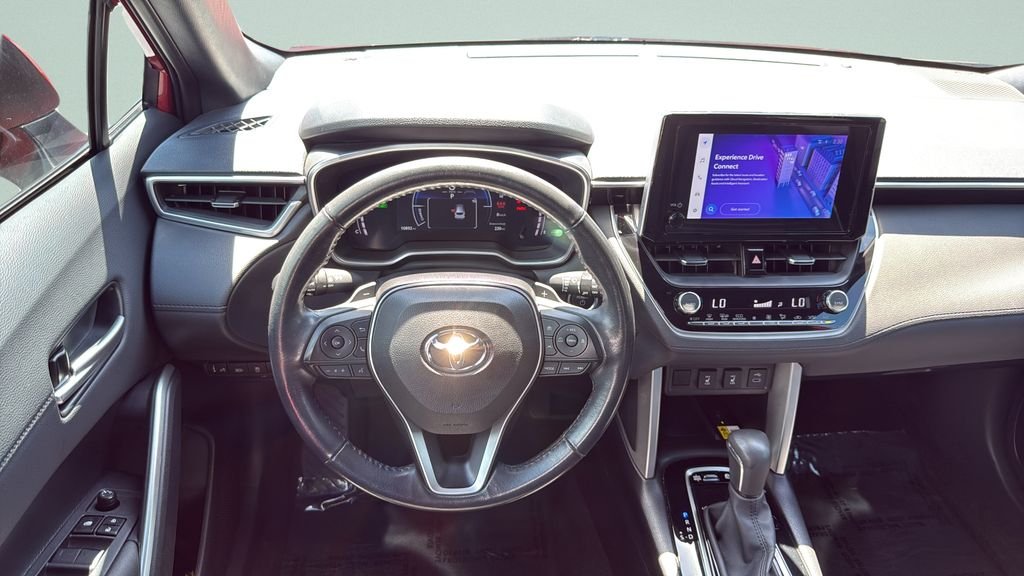 2023 Toyota Corolla Cross XSE - Photo 12