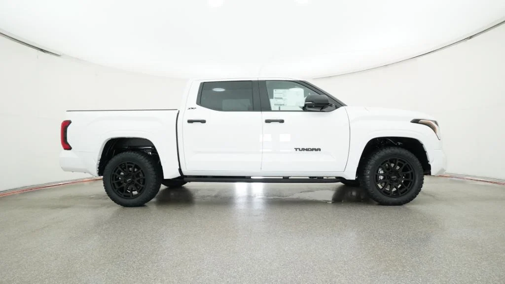 New 2026 Ice Cap Toyota SR5 image 7