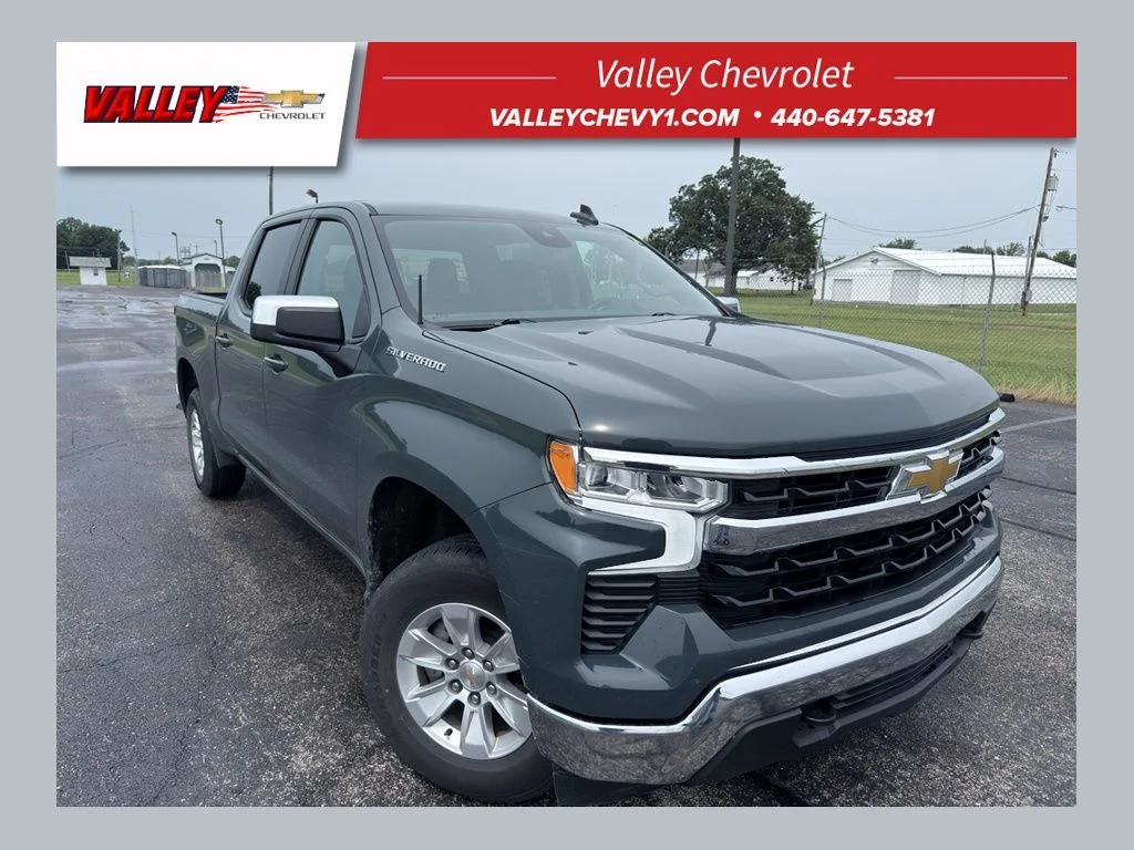 Used 2025 Gray Chevrolet LT image 1