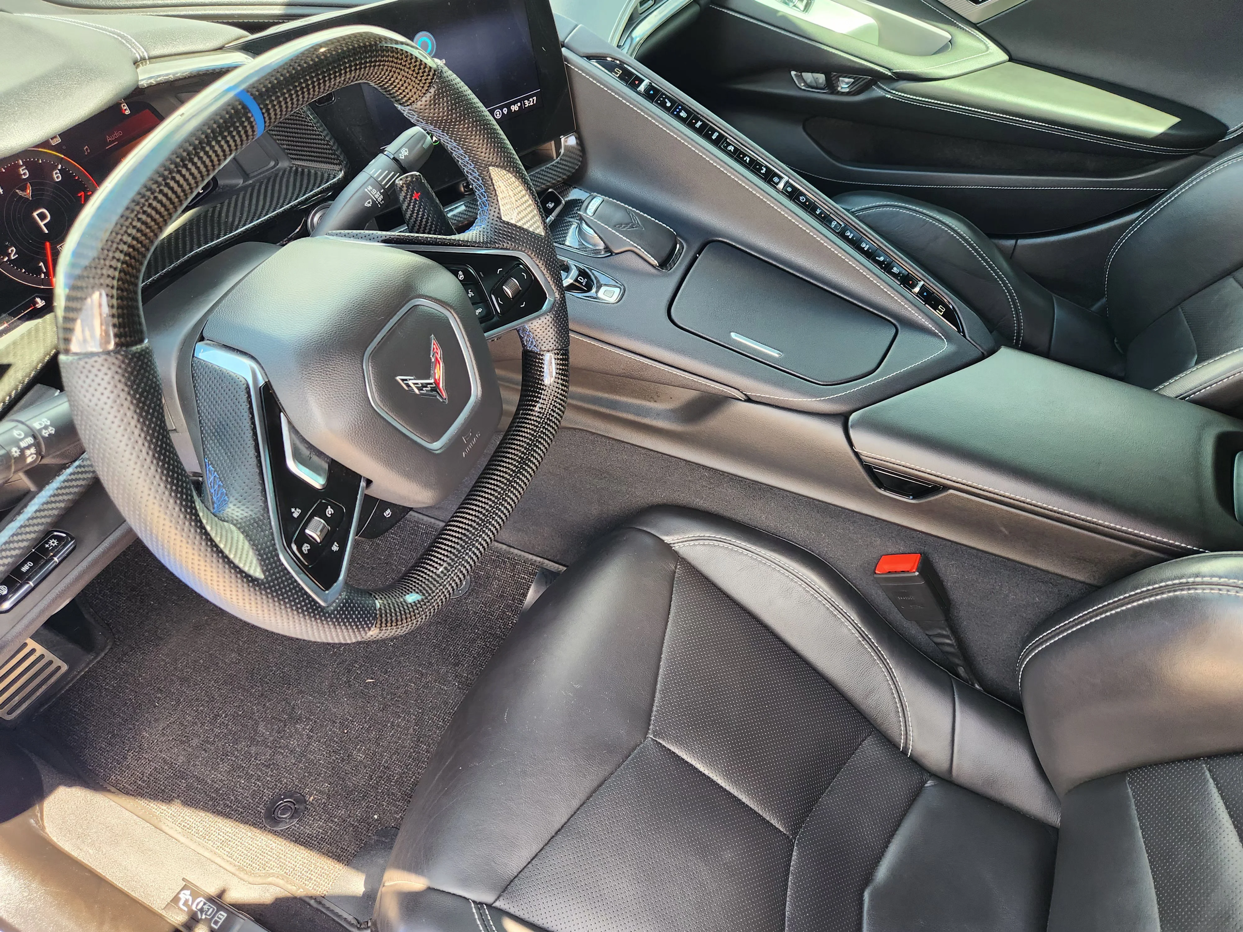Used 2021 Elkhart Lake Blue Metallic Chevrolet Stingray 2LT image 14
