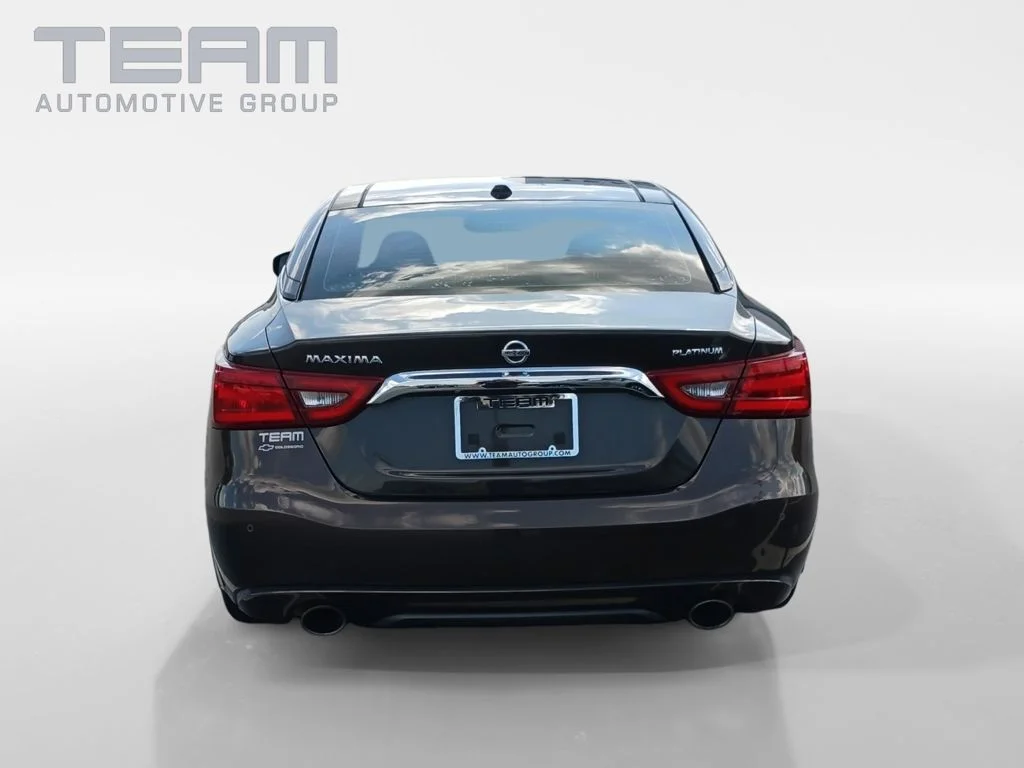 Used 2017 Brown Nissan Platinum image 6