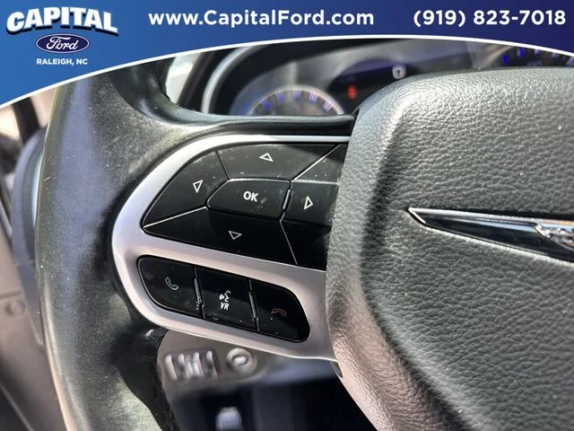Used 2018 White Chrysler Limited image 23