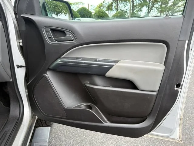 Used 2018 QUICKSILVER METALLIC GMC 2WD image 14