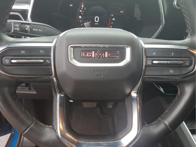 Used 2023 DYNAMIC BLUE METALLIC GMC 4WD Elevation image 13