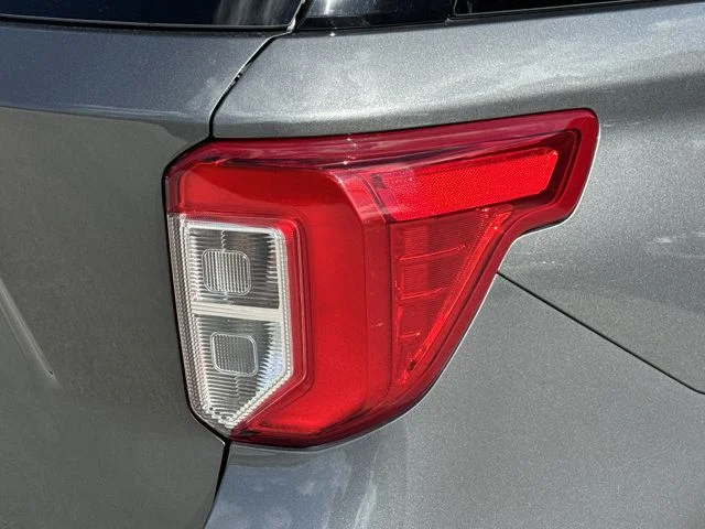 Used 2023 Gray Ford XLT image 10