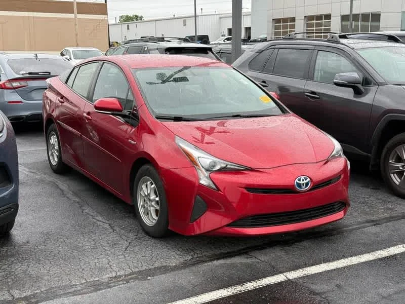 2016 Toyota Prius Four's photo