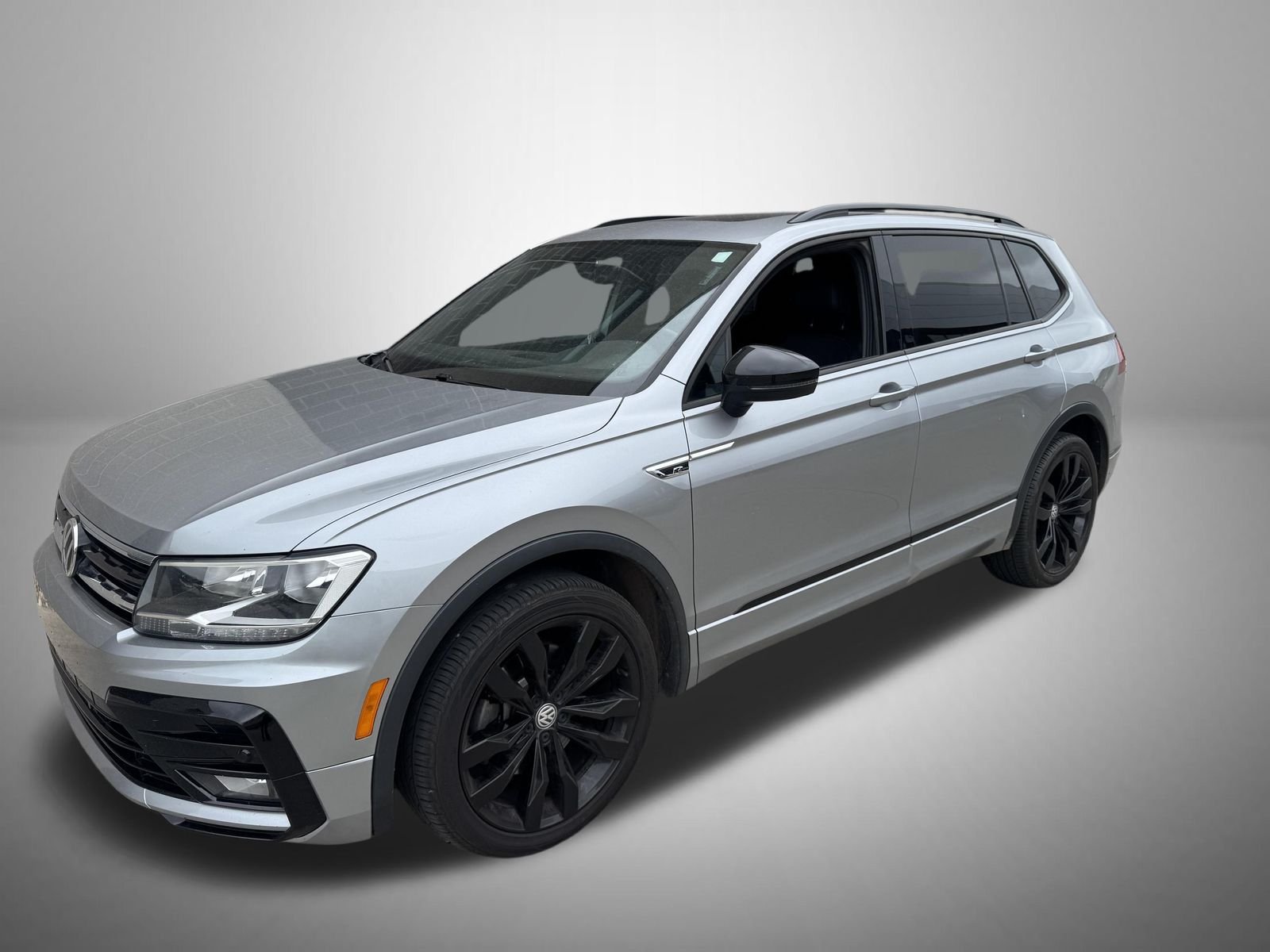 2020 Volkswagen Tiguan 2.0T SE R-Line Black's photo
