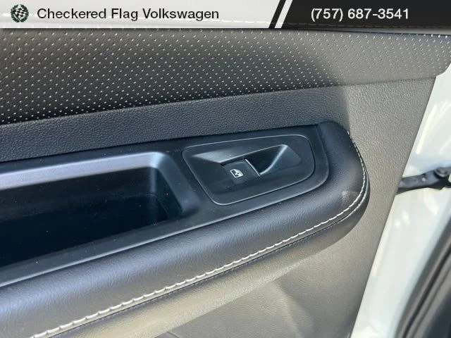 New 2026 White Volkswagen 2.0T SE w/Technology image 26