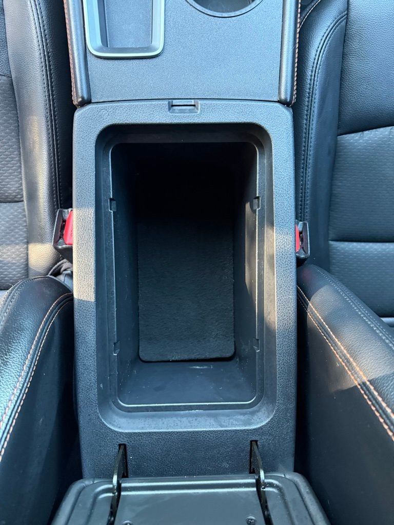 Used 2019 White Nissan 2.5 SR image 21