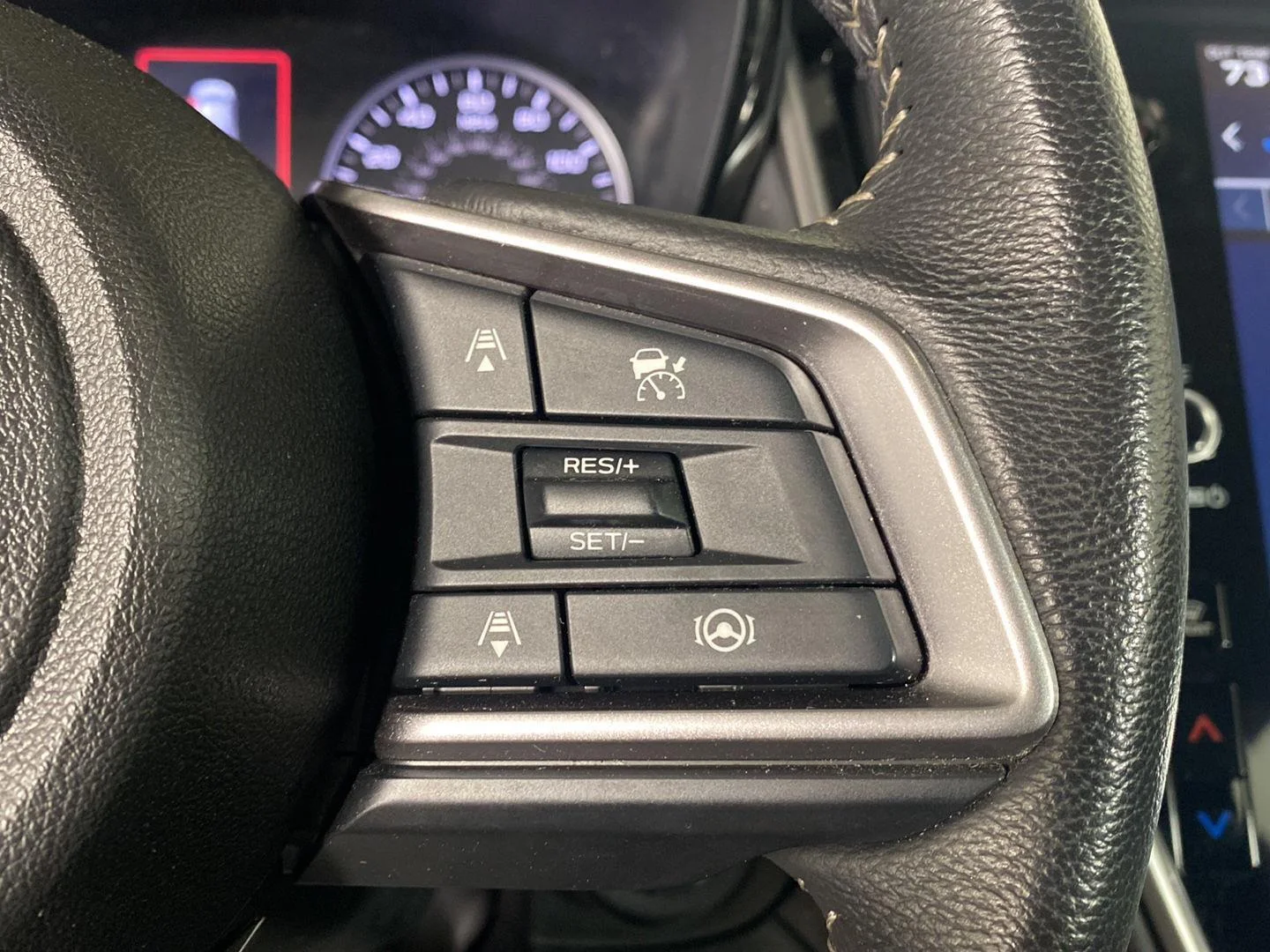 Used 2025 Crystal Black Silica Subaru Premium image 20