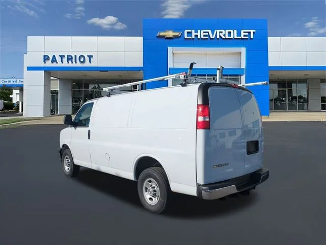 2024 Chevrolet Express Cargo Work Van - Photo 9