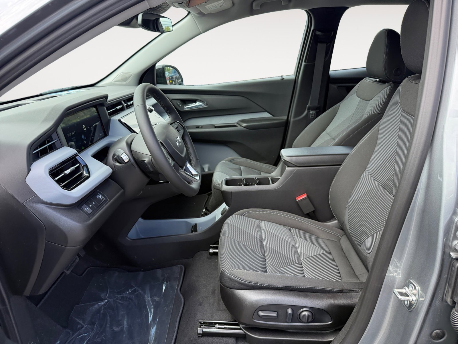 New 2027 Sterling Grey Metallic Chevrolet LT image 10