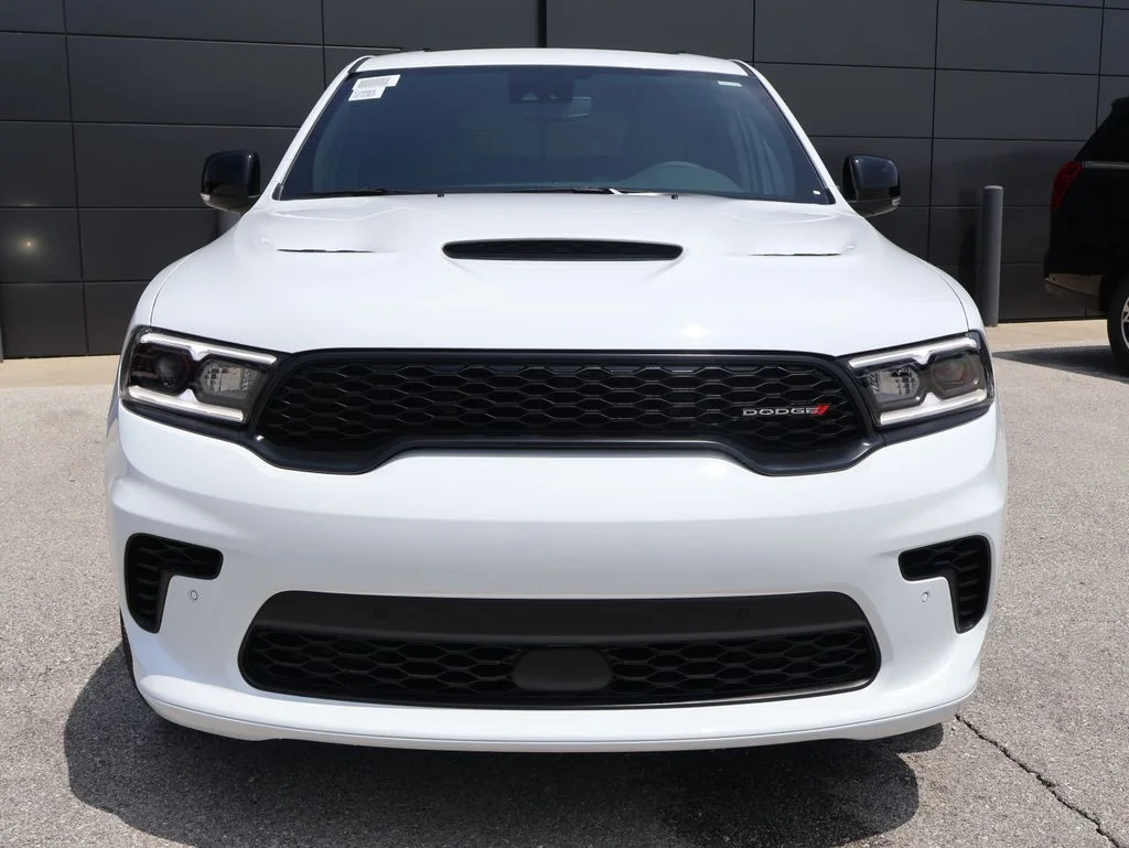 New 2026 White Knuckle Clear-Coat Exterior Paint Dodge GT Premium HEMI V8 image 7