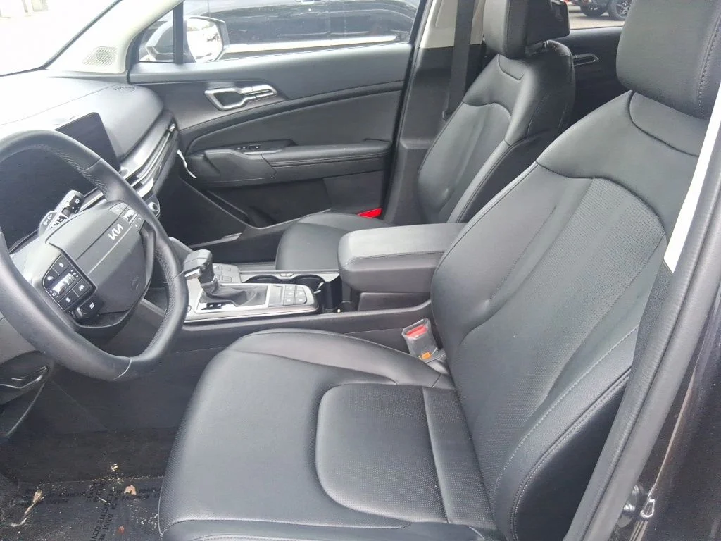 Used 2026 White Kia EX image 12