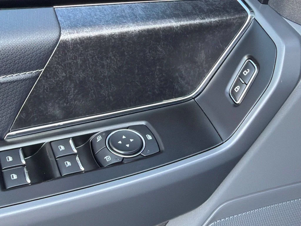 Used 2021 Antimatter Blue Metallic Ford XLT image 24