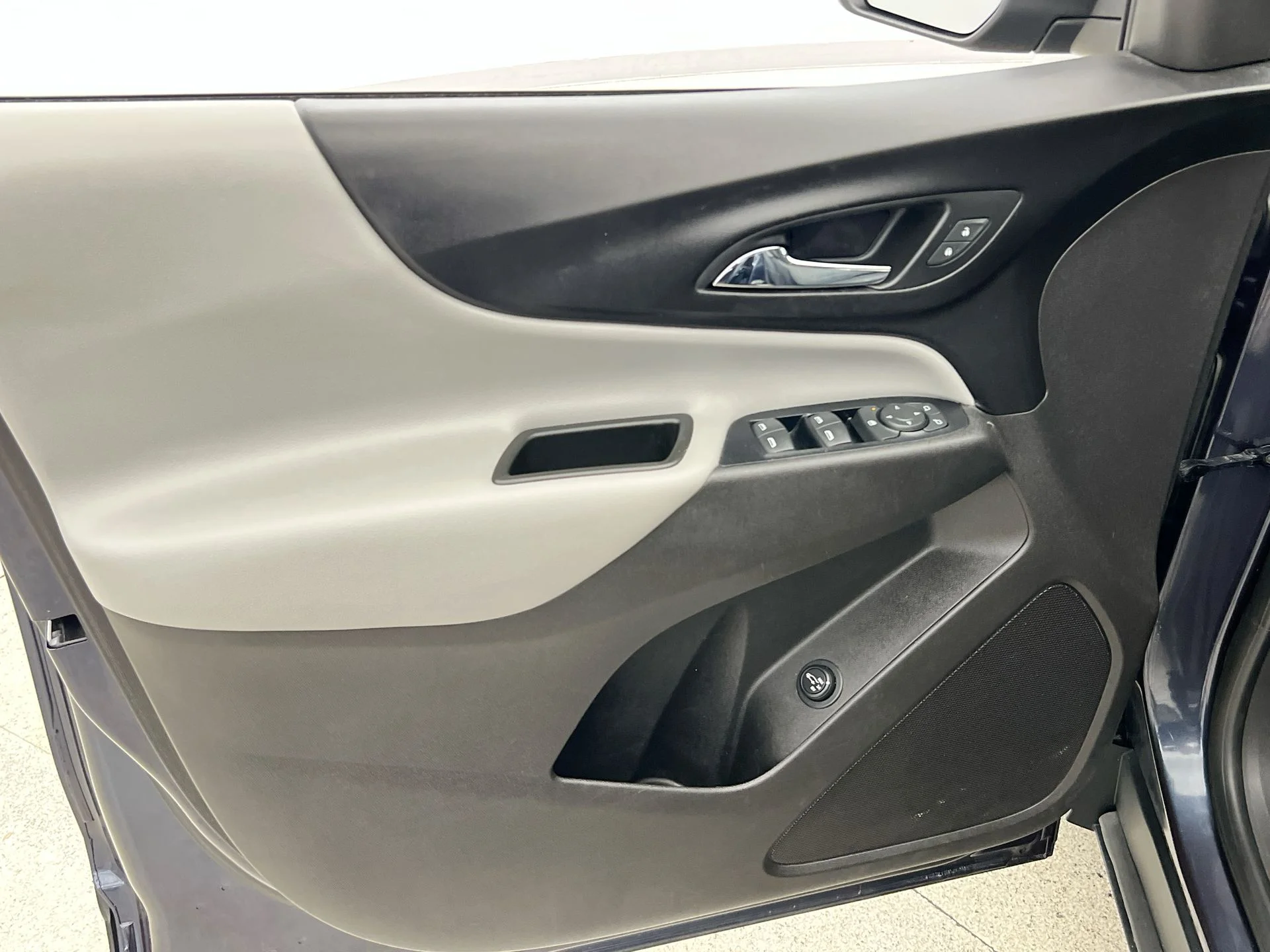 Used 2019 Blue Chevrolet LT image 21