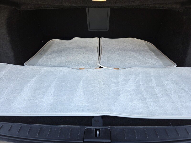 Used 2024  Lucid Touring image 34