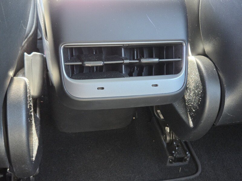 Used 2023  Tesla Performance image 16