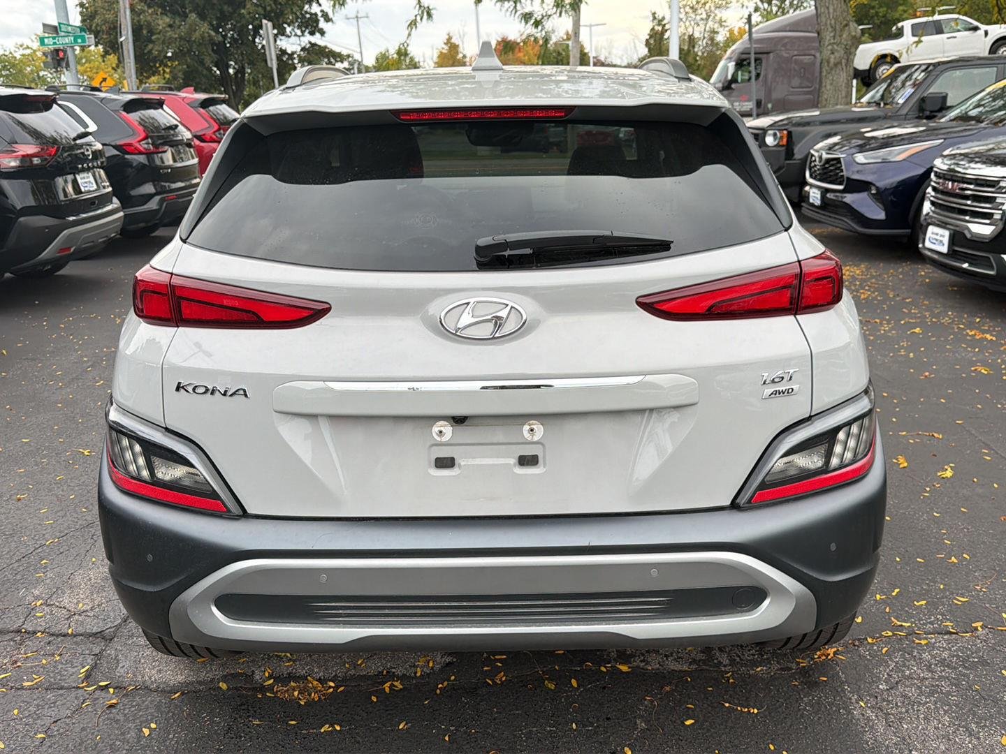 Used 2023 Cyber Silver Hyundai Limited image 5